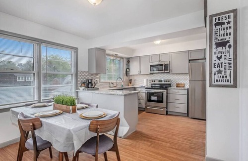 Jefferson Chalmers Apartment | The River @ The Park & River Chalet-1BD Upper Unit