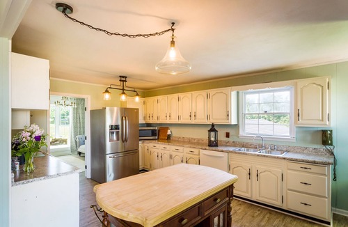 Maple Mount House | The Robinette House: Endless view of rolling farmland