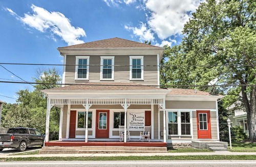 Defiance Apartment | 'The Ruebling House': Bright, Modern, & Renovated!