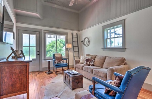 Defiance Apartment | 'The Ruebling House': Bright, Modern, & Renovated!