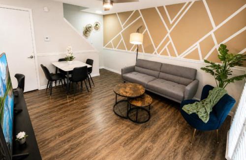 Shannon Apartment | The Sage Retreat Hoover Designer Stay