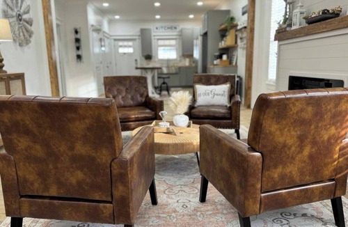 Low Moor Apartment | The Sapphire and Blush Retreat- 2 Bedroom Suite #5
