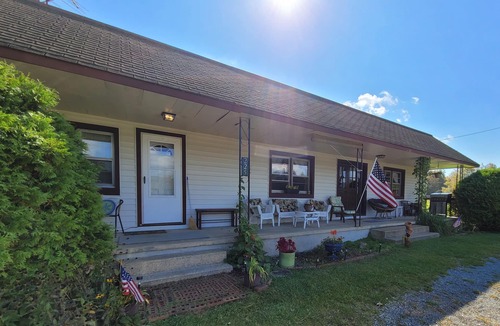 Shady Valley House | The Shady House -Appalachian Mountains Cherokee National Forest, Bristol Close