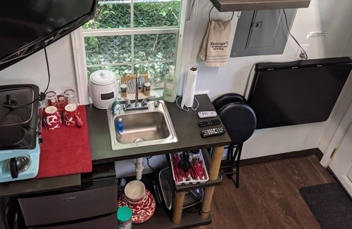 Lupton City House | The Shed with a Bed (Close to Chattanooga Airport)