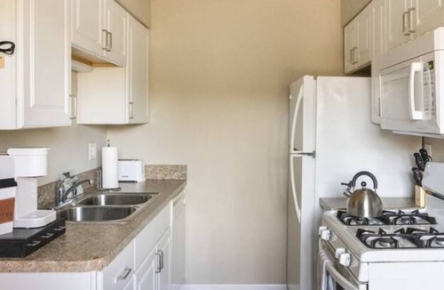 East Lansing House | The Spartan Spot - 5Bedroom close to MSU!