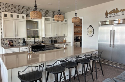 Cherokee House | The Suite Retreat Life is better at the lake!