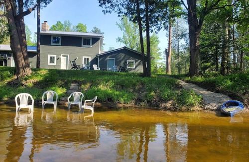 Deep River Township House | The Timberwolf Retreat