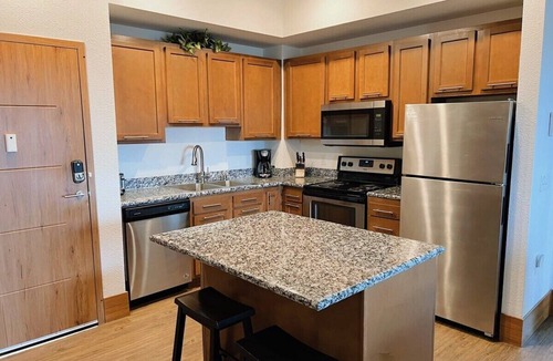 Grandville Apartment | The Tower Wing Apartments at The Grand Castle