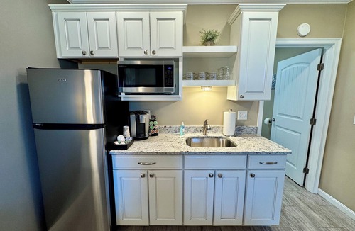 Wilmington Apartment | The Tranquility – 5 Min to WEC- Newly Upgraded