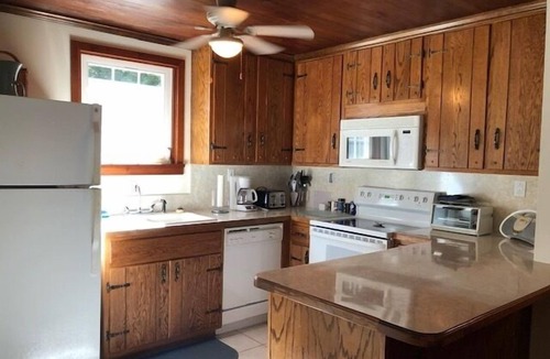 Ludington House | The Tudor Barn - Tudor Style Barn House. Sleeps 5!