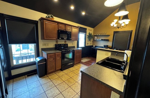 Wilmington House | The Tuscan- 3 Min to WEC.Beautiful country setting!
