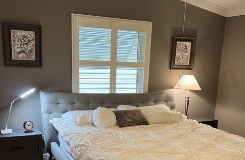 Lady Lake House | The Villages, golf/water view. 3BR, 2bath, Sleeps 6. Golf cart. Kids Ok.