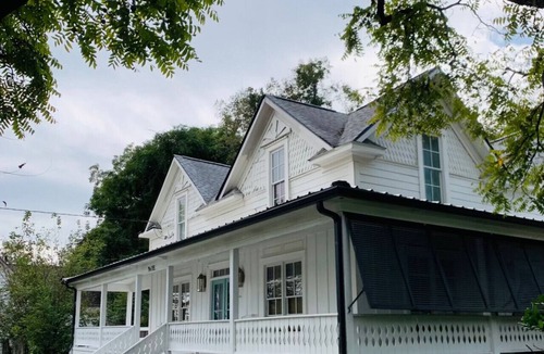 Ball Ground Bed & Breakfast | The Walter B Room at The Ball Ground House