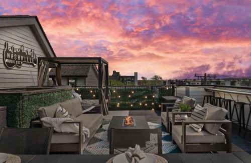 Buena Vista House | The Wild Rose House - Brand New - Skyline Views