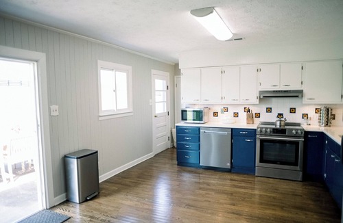 Paris House | The Williams House by Mustard Seed Hill - A Cozy Bourbon County Getaway