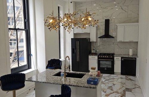 Downtown Louisville Condo | The Winston on Market - Private Luxury Rental Space