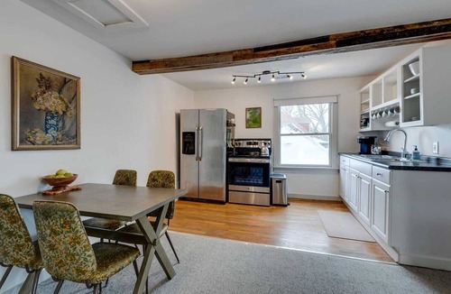 Nashville Apartment | This loft is a 1 bedroom(s), 1 bathrooms, located in Nashville, TN.