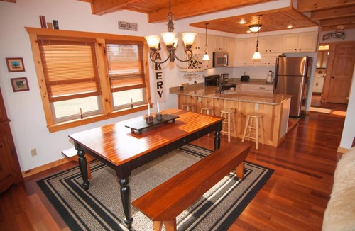 Davis House | Three Bears in the Valley