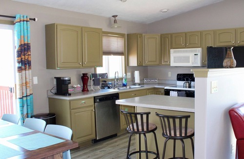 Sioux Falls House | Three Bed, Two Bath, Clean/Safe, Close to downtown