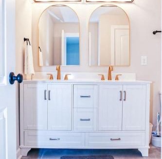 Huntersville House | Three Bedroom Outdoorsy Escape in Huntersville
