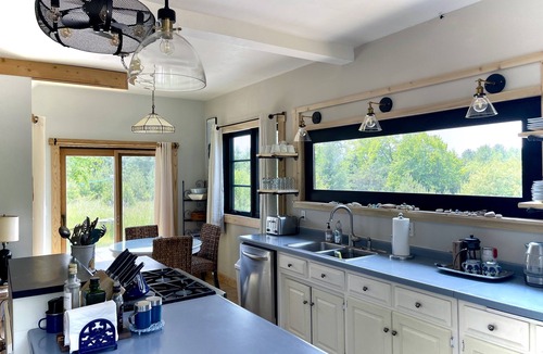 Sister Bay House | Three Sister Meadow "Sweet" Retreat
