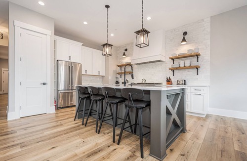 McHenry Cottage | Timber Ridge Haus by Taylor Made Deep Creek