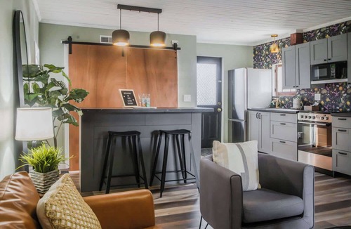 Dayton House | Tiny Home fit for a King: Near Belmont Park!