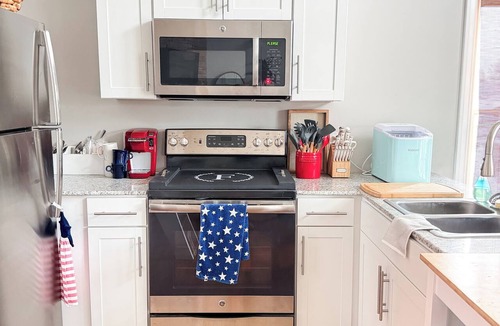 Decaturville Cabin | TN River 3-bedroom cabin with AC in charming Decaturville