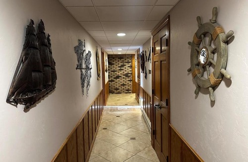 Combined Locks House | TnTBnB