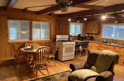 Irons Cabin | Toma trail cozy cabin , fish, hunt , ride or relax