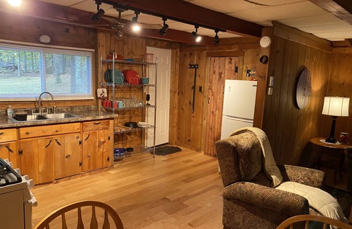 Irons Cabin | Toma trail cozy cabin , fish, hunt , ride or relax