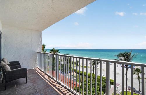 Longboat Key Apartment | Top Floor Sunset Paradise Gulf View Unit 501