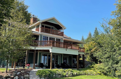 Rapid City House | TORCH LAKE ESTATE Beautiful 4 bedroom House 175' LAKEFRONT