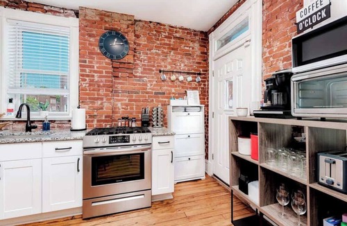Tower Grove East Condo | Tower grove bungalow south city By StayStLouis
