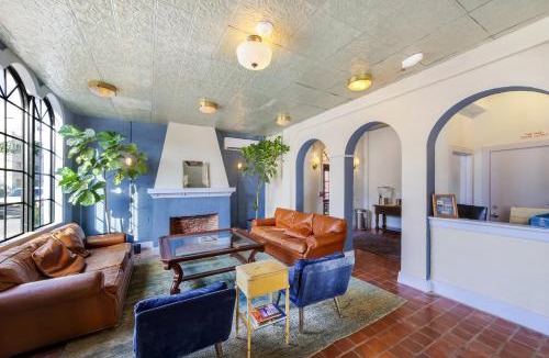 East Little Havana Hotel | Tower Hotel Little Havana