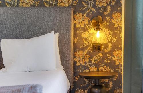 East Little Havana Hotel | Tower Hotel Little Havana