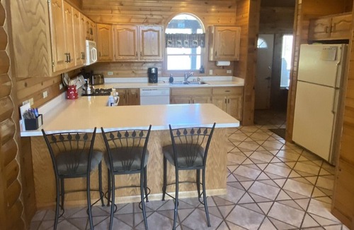 Wisconsin Dells House | Towering Pines Lodge: A Hidden Haven 10 Miles from Wisconsin Dells