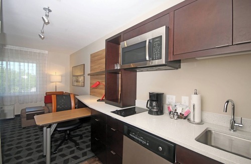 North Charleston Hotel | TownePlace Suites by Marriott Charleston-North Charleston