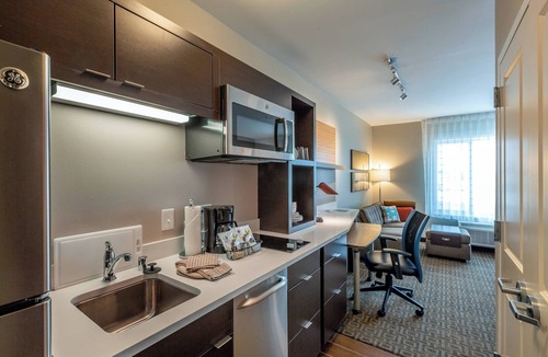 Beaumont Residential Hotel | TownePlace Suites by Marriott Lexington Keeneland/Airport