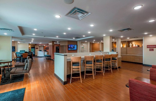 Beaumont Residential Hotel | TownePlace Suites by Marriott Lexington Keeneland/Airport