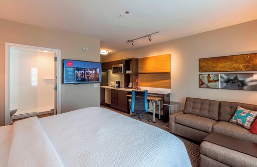 Beaumont Residential Hotel | TownePlace Suites by Marriott Lexington Keeneland/Airport