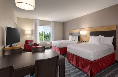 Beaumont Residential Hotel | TownePlace Suites by Marriott Lexington Keeneland/Airport