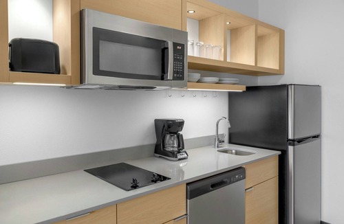 Taylor Hotel | TownePlace Suites by Marriott Detroit Taylor