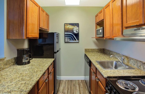 Sterling Heights Hotel | TownePlace Suites Detroit Sterling Heights