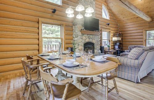Pembine House | Trail Access! Up North Family Cabin Near Lake