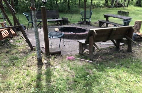 Luther Cottage | Trails end River cottage prime family spot one week left last week of August