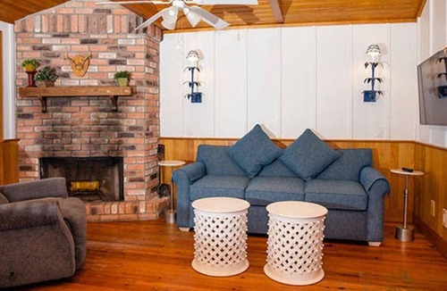 Captiva Hotel | Tranquil 1BR Beach View Cottage Stay w/Kitchen & Porch | Swimming Pools