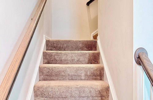 Fredericksburg House | Tranquil 4BR Townhome Near UMW, Hospitals, Costco, Golf &Downtown Fredericksburg
