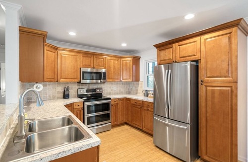 Cary House | Tranquil Cary Hideaway- Mins to Downtown/Wake Med/NC State .Newly Furnished!