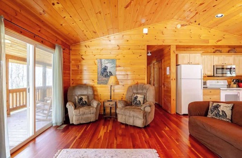 Bryson City Cabin | Tranquil Creek - Honeymoon creek/waterfall/hottub